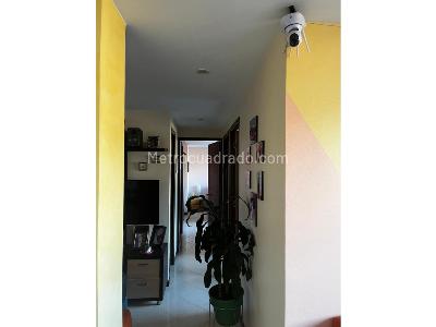 Apartamento en venta en Loma De Los Bernal, Medellín · foto 10 de 14