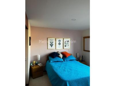Apartamento en venta en Loma De Los Bernal, Medellín · foto 11 de 14