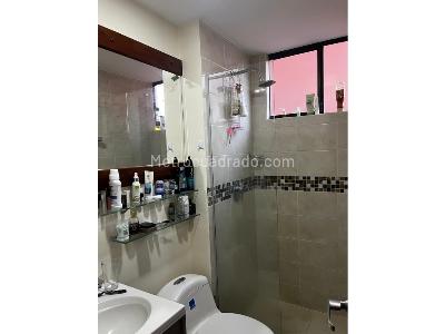 Apartamento en venta en Loma De Los Bernal, Medellín · foto 13 de 14