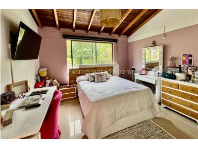 Casa de 4 alcobas en venta en Loma Del Esmeraldal, Envigado, 258 m² · foto 15 de 20