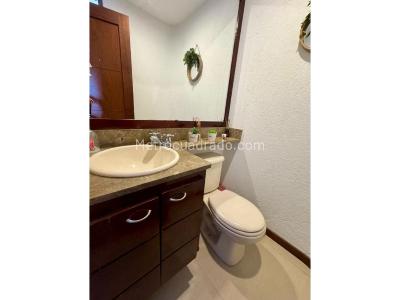 Casa de 4 alcobas en venta en Loma Del Esmeraldal, Envigado, 258 m² · foto 17 de 20