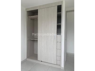 Apartamento de 2 alcobas en venta en San Jose, Sabaneta, 60 m² · foto 5 de 13