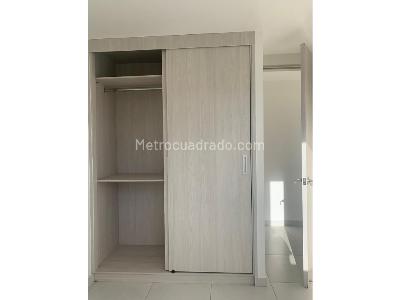 Apartamento de 2 alcobas en venta en San Jose, Sabaneta, 60 m² · foto 10 de 13