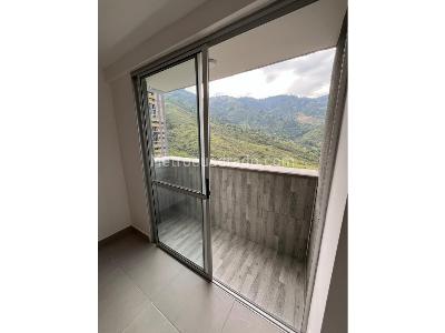 Apartamento de 2 alcobas en venta en Bucaros, Bello, 54 m² · foto 4 de 9