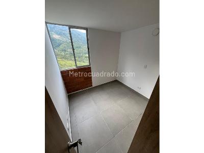 Apartamento de 2 alcobas en venta en Bucaros, Bello, 54 m² · foto 6 de 9