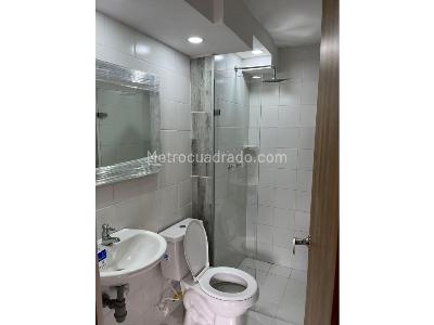 Apartamento de 2 alcobas en venta en Bucaros, Bello, 54 m² · foto 8 de 9