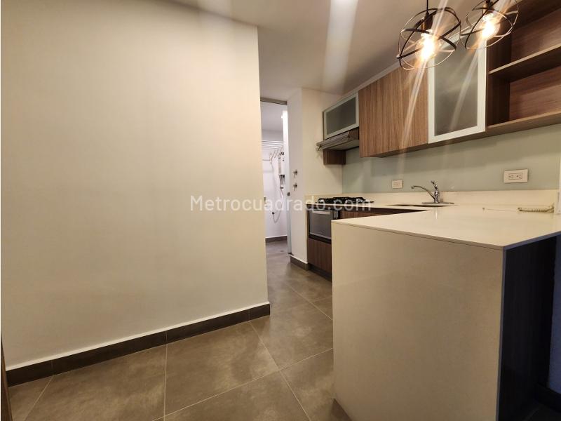 Modern 2BR Apartment in El Poblado - 2