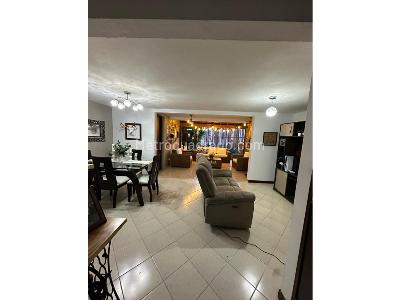 Casa de 3 alcobas en venta en Amazonia, Bello, 130 m² · foto 5 de 14