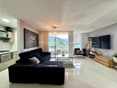 Apartamento en venta en Camino Verde, Envigado · foto 3 de 13