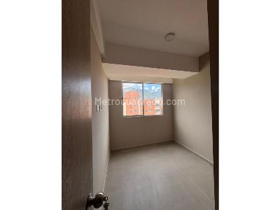 Apartamento de 2 alcobas en venta en Ciudad Fabricato, Bello, 65 m² · foto 9 de 17