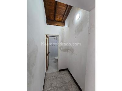 Casa de 4 alcobas en venta en Cabañas, Bello, 236 m² · foto 12 de 13