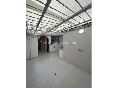 Casa de 4 alcobas en venta en Bosques El Chuscal, Envigado, 204 m² · foto 4 de 20