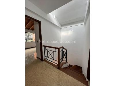 Casa de 4 alcobas en venta en Bosques El Chuscal, Envigado, 204 m² · foto 14 de 20