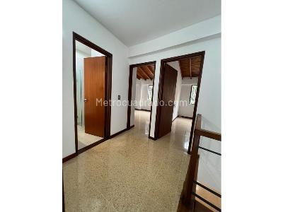 Casa de 4 alcobas en venta en Bosques El Chuscal, Envigado, 204 m² · foto 15 de 20