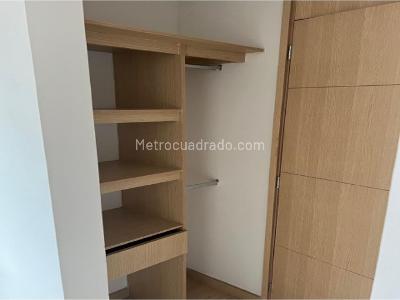 Apartamento de 3 alcobas en venta en Machado, Bello, 80 m² · foto 4 de 13