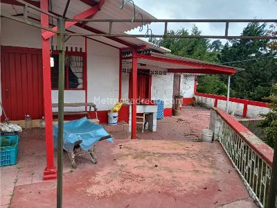 Casa de 5 alcobas en venta en San Felix, Bello, 256 m² · foto 2 de 16