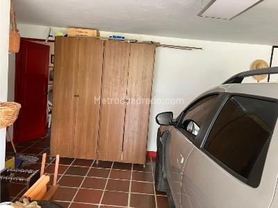 Casa de 5 alcobas en venta en San Felix, Bello, 256 m² · foto 11 de 16