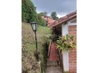 Casa de 5 alcobas en venta en San Felix, Bello, 256 m² · foto 13 de 16