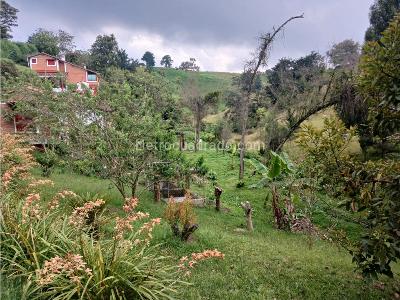 Casa de 5 alcobas en venta en San Felix, Bello, 256 m² · foto 14 de 16