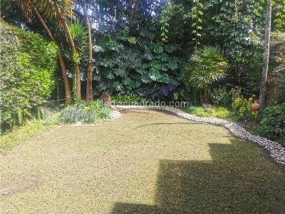 Casa de 4 alcobas en venta en Zona Brujas, Envigado, 236 m² · foto 11 de 20