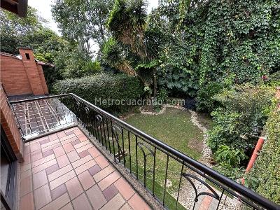 Casa de 4 alcobas en venta en Zona Brujas, Envigado, 236 m² · foto 14 de 20