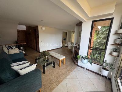 Casa de 3 alcobas en venta en Cumbres, Envigado, 250 m² · foto 4 de 18
