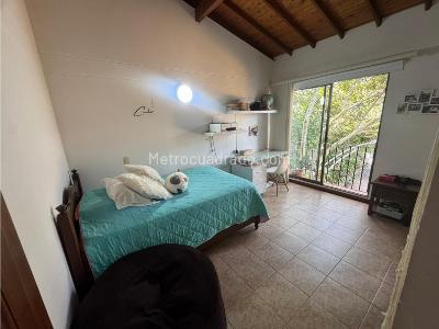 Casa de 3 alcobas en venta en Cumbres, Envigado, 250 m² · foto 9 de 18