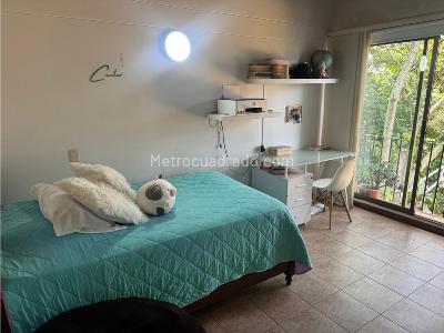 Casa de 3 alcobas en venta en Cumbres, Envigado, 250 m² · foto 10 de 18
