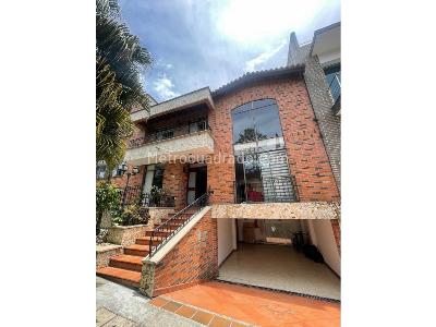 Casa de 5 alcobas en venta en San Jose, Sabaneta, 380 m² · foto 15 de 16