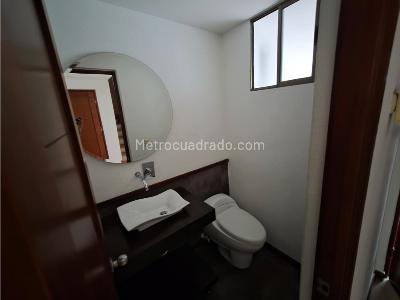 Casa de 3 alcobas en venta en Loma Del Esmeraldal, Envigado, 240 m² · foto 17 de 20
