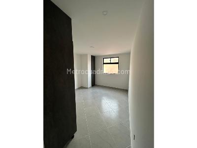 Apartamento en venta en Uribe Angel, Envigado · foto 8 de 18