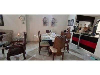 Casa de 3 alcobas en venta en Cabañas, Bello, 194 m² · foto 3 de 17