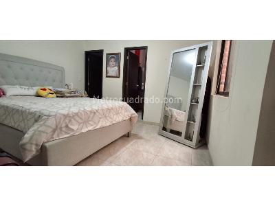 Casa de 3 alcobas en venta en Cabañas, Bello, 194 m² · foto 9 de 17