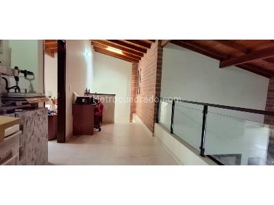 Casa de 3 alcobas en venta en Cabañas, Bello, 194 m² · foto 13 de 17