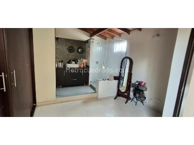Casa de 3 alcobas en venta en Cabañas, Bello, 194 m² · foto 16 de 17