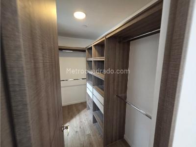 Apartamento de 4 alcobas en venta en Loma De Las Brujas, Envigado, 205 m² · foto 16 de 20
