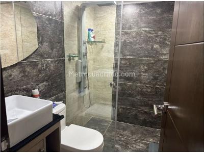 Casa de 5 alcobas en venta en Zona Brujas, Envigado, 368 m² · foto 7 de 19