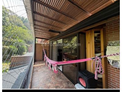 Casa de 5 alcobas en venta en Zona Brujas, Envigado, 368 m² · foto 15 de 19