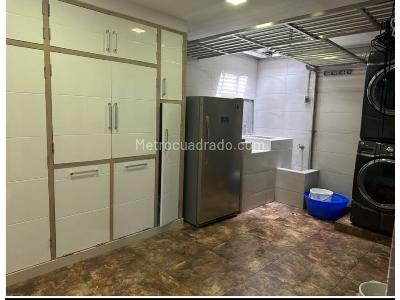 Casa de 5 alcobas en venta en Zona Brujas, Envigado, 368 m² · foto 19 de 19