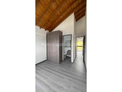 Casa de 3 alcobas en venta en Norte America, Bello, 126 m² · foto 4 de 8
