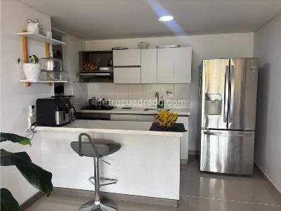 Apartamento de 3 alcobas en venta en Aves Marias, Sabaneta, 107 m² · foto 2 de 13