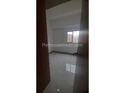 Apartamento de 3 alcobas en venta en Norte America, Bello, 70 m² · foto 12 de 15