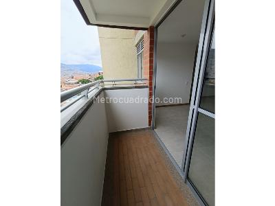 Apartamento de 3 alcobas en venta en Amazonia, Bello, 62 m² · foto 3 de 15