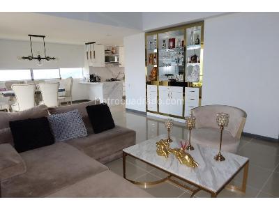 Apartamento de 4 alcobas en arriendo en El Poblado, Medellín, 210 m² · foto 5 de 20