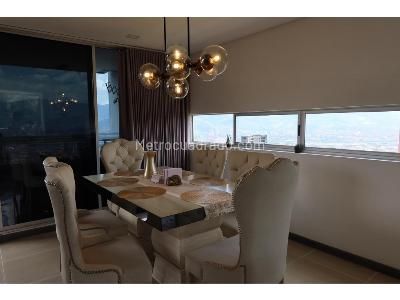 Apartamento de 4 alcobas en arriendo en El Poblado, Medellín, 210 m² · foto 7 de 20