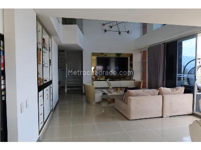 Apartamento de 4 alcobas en arriendo en El Poblado, Medellín, 210 m² · foto 8 de 20