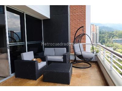 Apartamento de 4 alcobas en arriendo en El Poblado, Medellín, 210 m² · foto 16 de 20