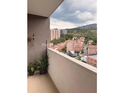 Apartamento de 3 alcobas en venta en Bello Ciudad De Los Puertos, Bello, 92 m² · foto 4 de 11