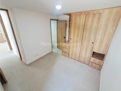 Apartamento de 2 alcobas en venta en Navarra Bello, Bello, 54 m² · foto 6 de 11