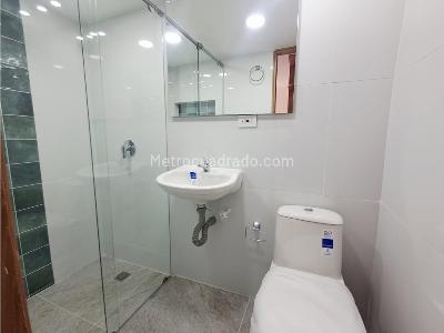 Apartamento de 2 alcobas en venta en Navarra Bello, Bello, 54 m² · foto 9 de 11
